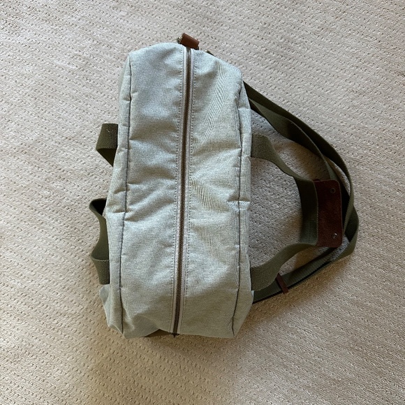 Soft Duffel Bag - army green and gray/beige NWT - Picture 2 of 4